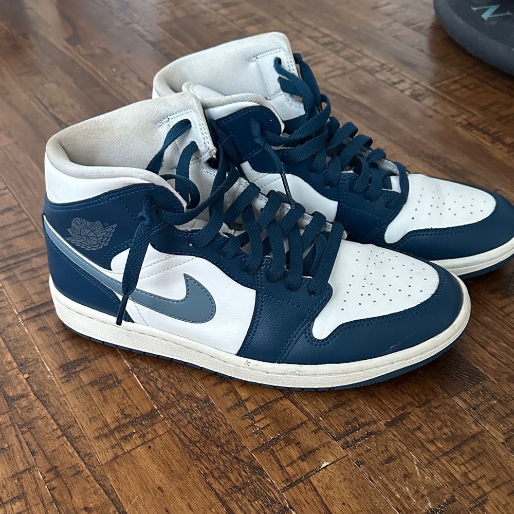 Nike Navy and White High-Top Sneakers